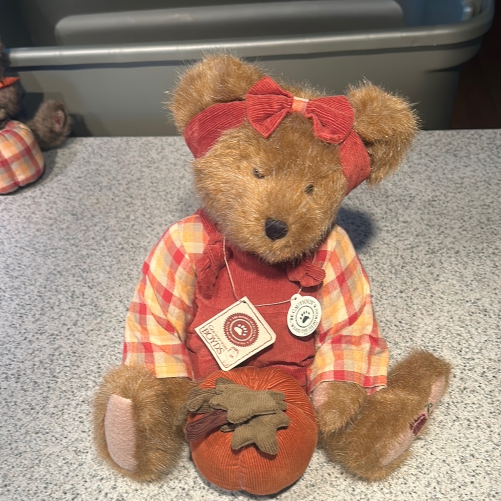Boyds Bears corduroy overalls with plaid pumpkin